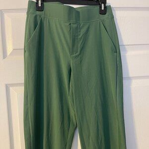 Green ATHLETA leisure/workout wear - size 8